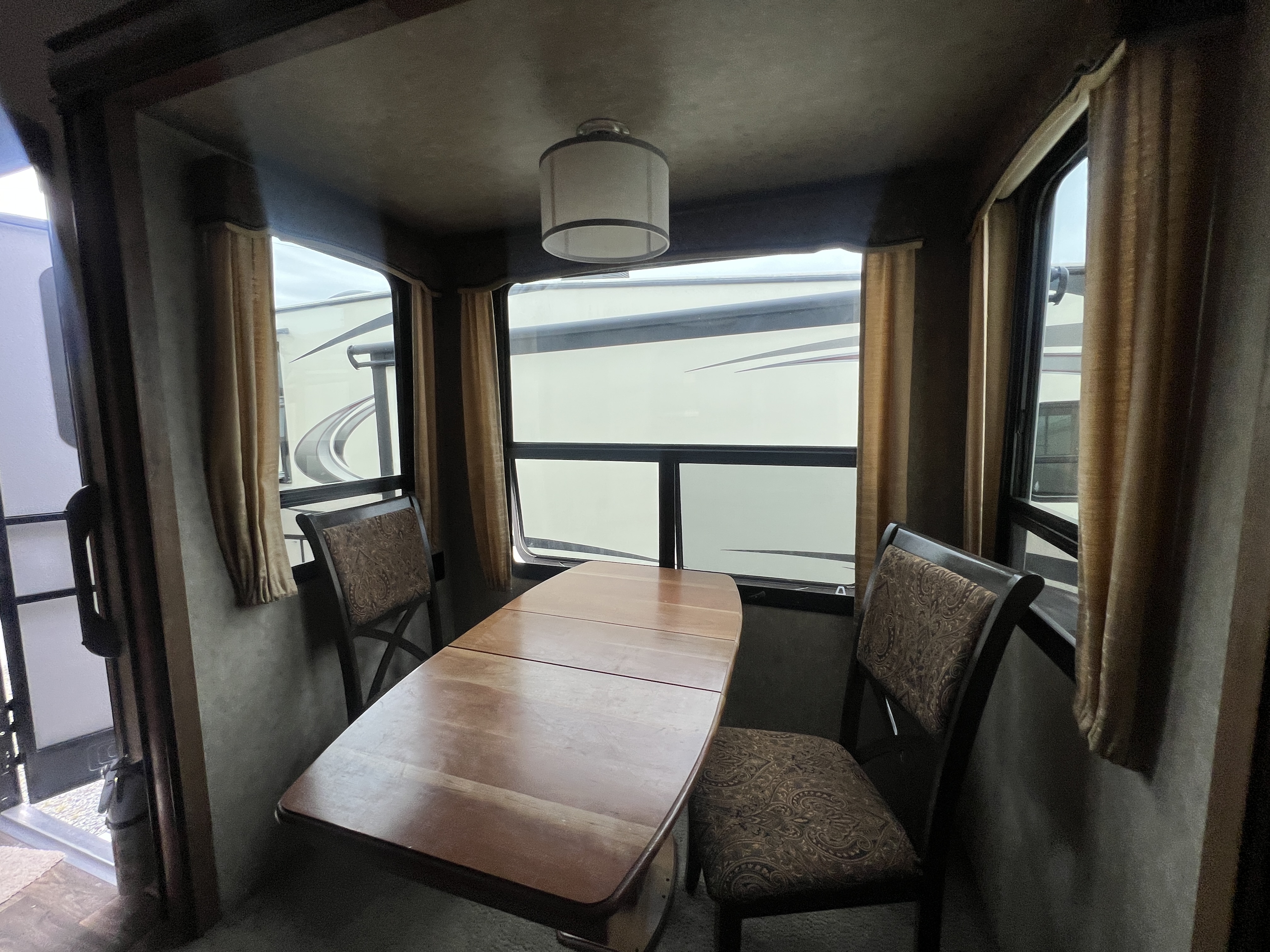2017 Keystone Montana High Country 379RD - Image 11