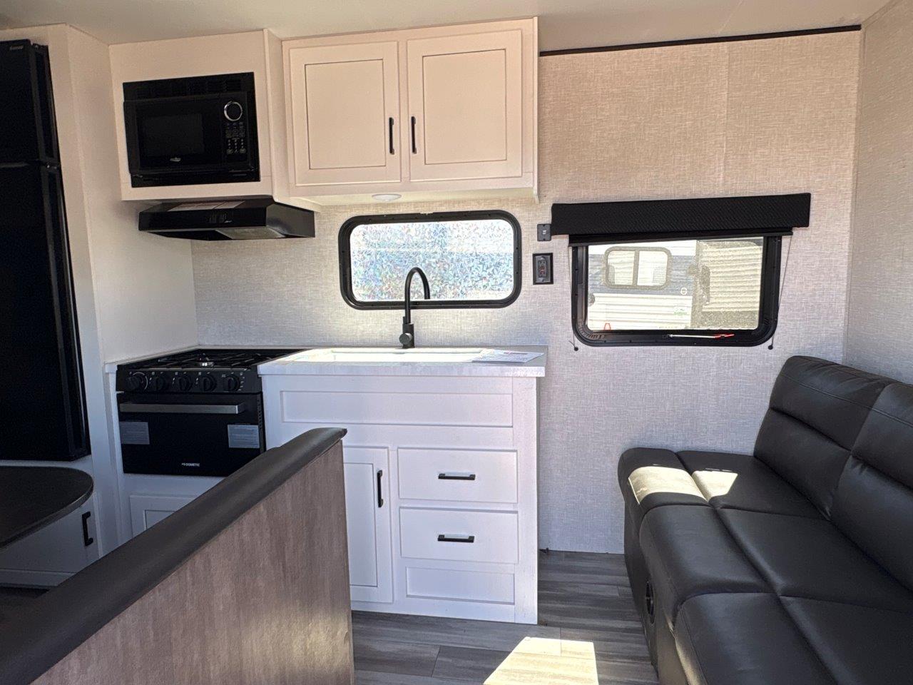 2024 Jayco Jay Flight SLX 260BHW - Image 6