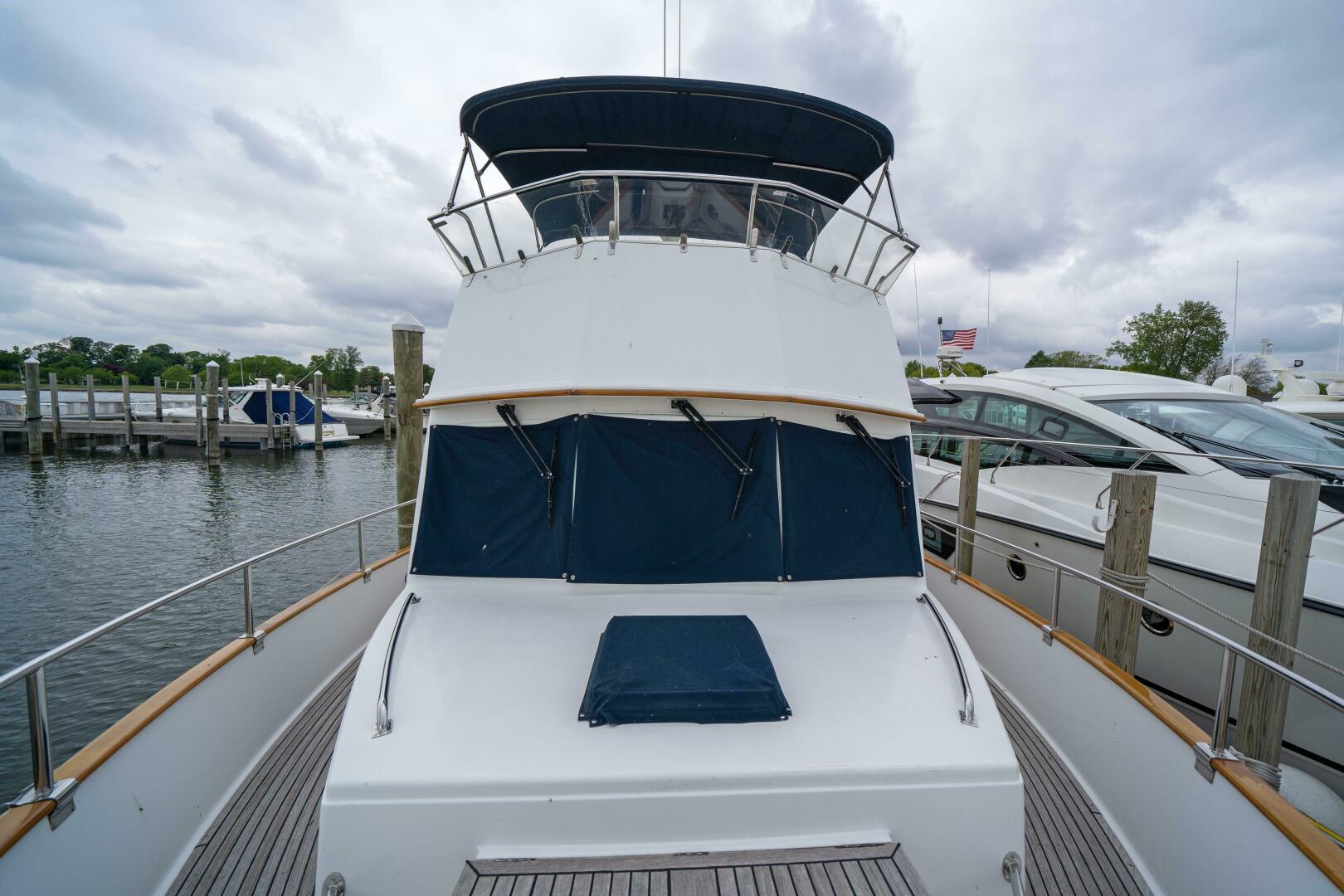 2001 Grand Banks 42 Classic - Image 4
