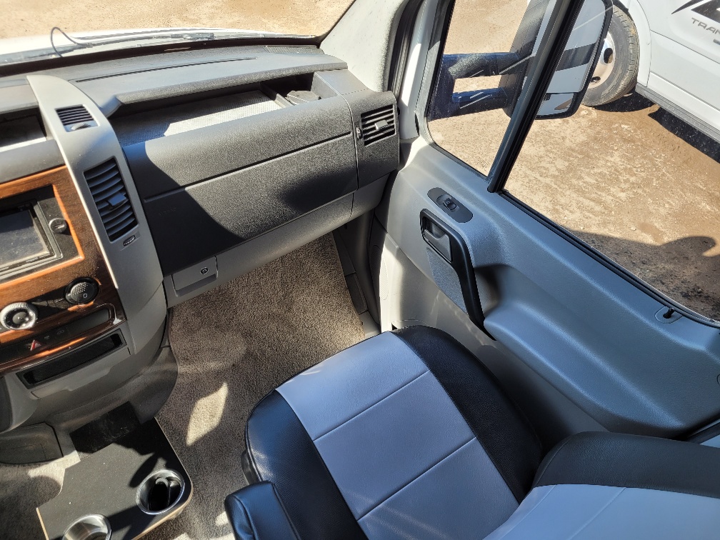 2018 Forest River Forester 2401R MBS - Image 5