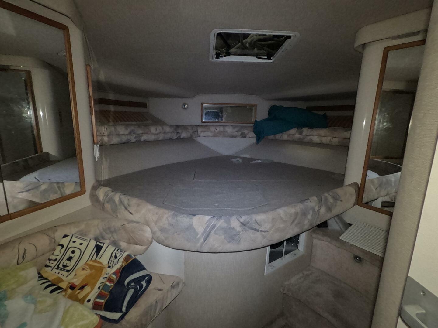 1995 Sea Ray 400 Express - Image 25
