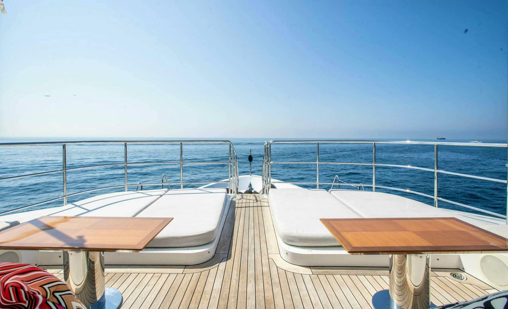 2015 Benetti Benetti Classic 121 - Image 21