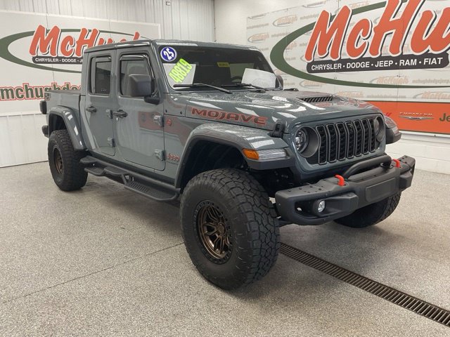2025 Jeep Gladiator Sport S 4x4 - Image 3