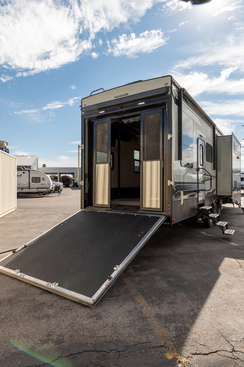 2017 Keystone Raptor 424TS - Image 64