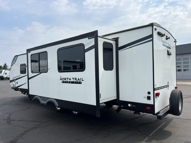 2022 Heartland North Trail Ultra-Lite NT 28RKDS - Image 6