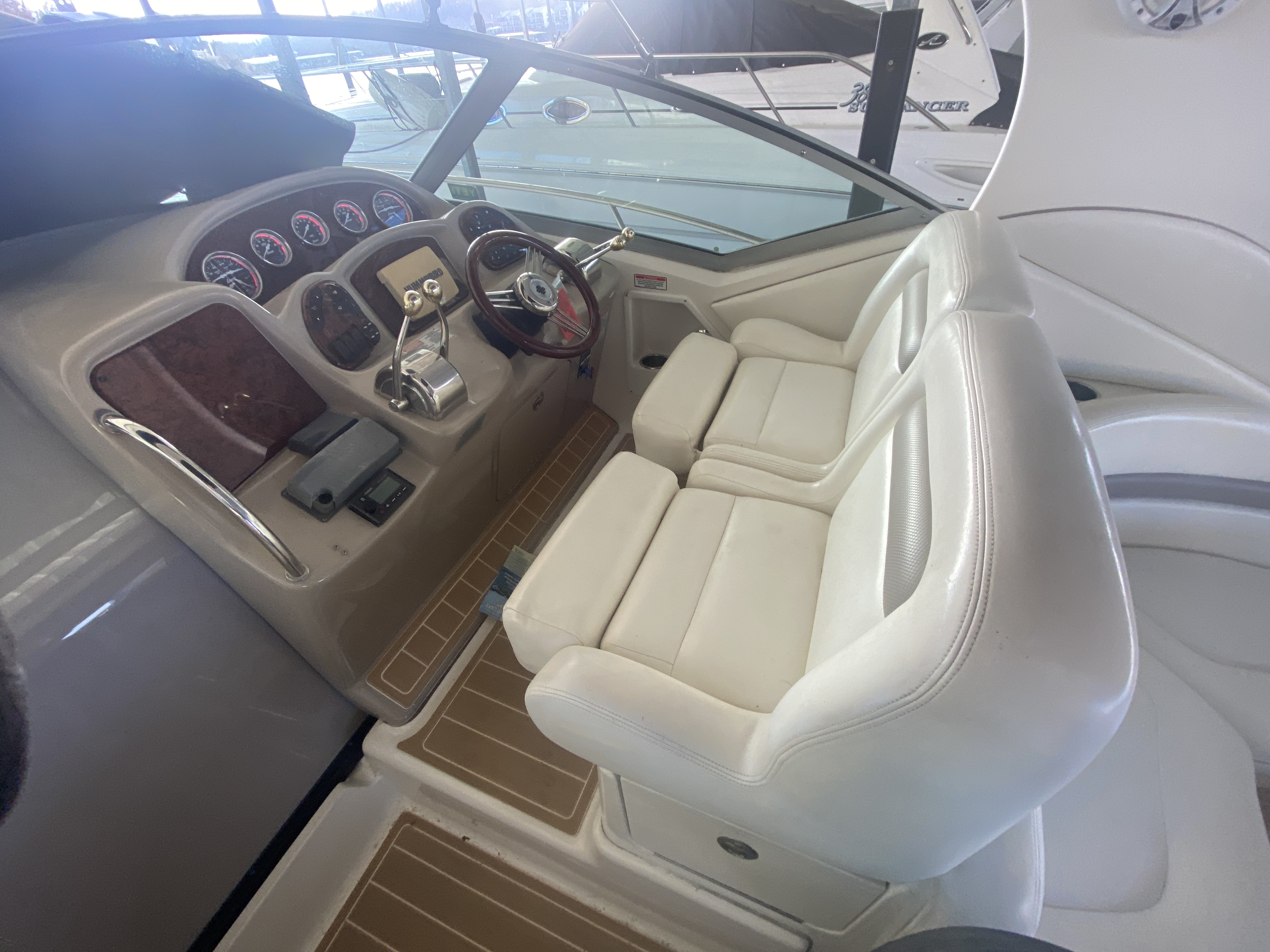 2004 Sea Ray Sundancer 320 - Image 20