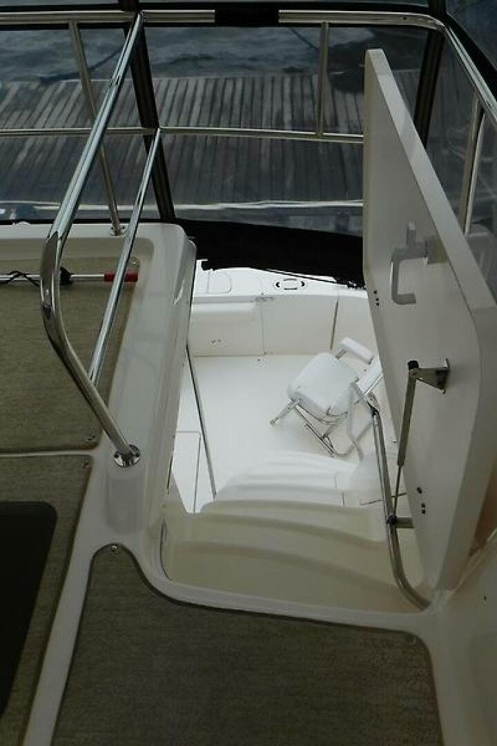 2003 Sea Ray 480 Sedan Bridge - Image 29