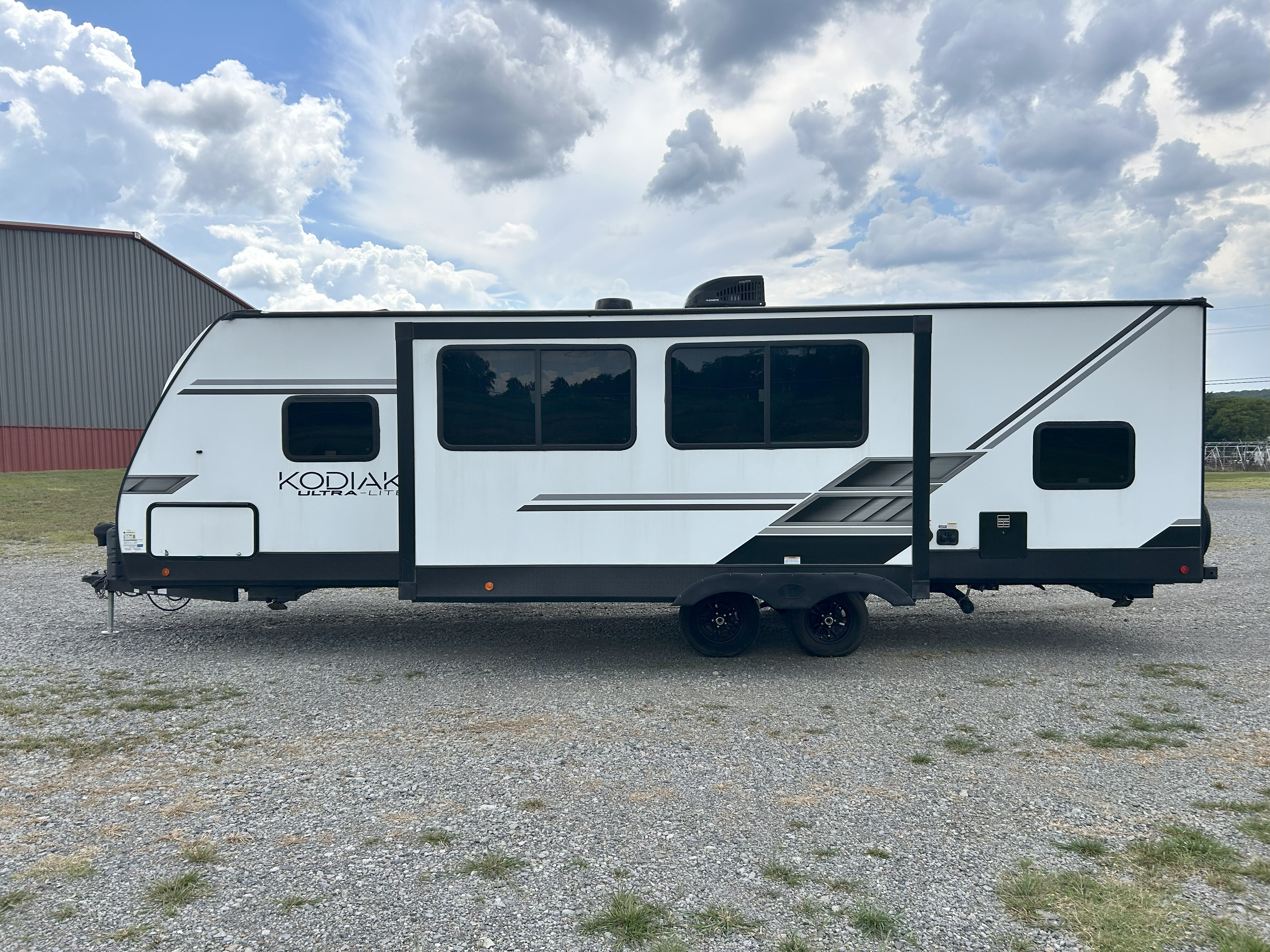 2022 Dutchmen Kodiak Ultra-Lite Ultra-Lite 283BHSL - Image 4