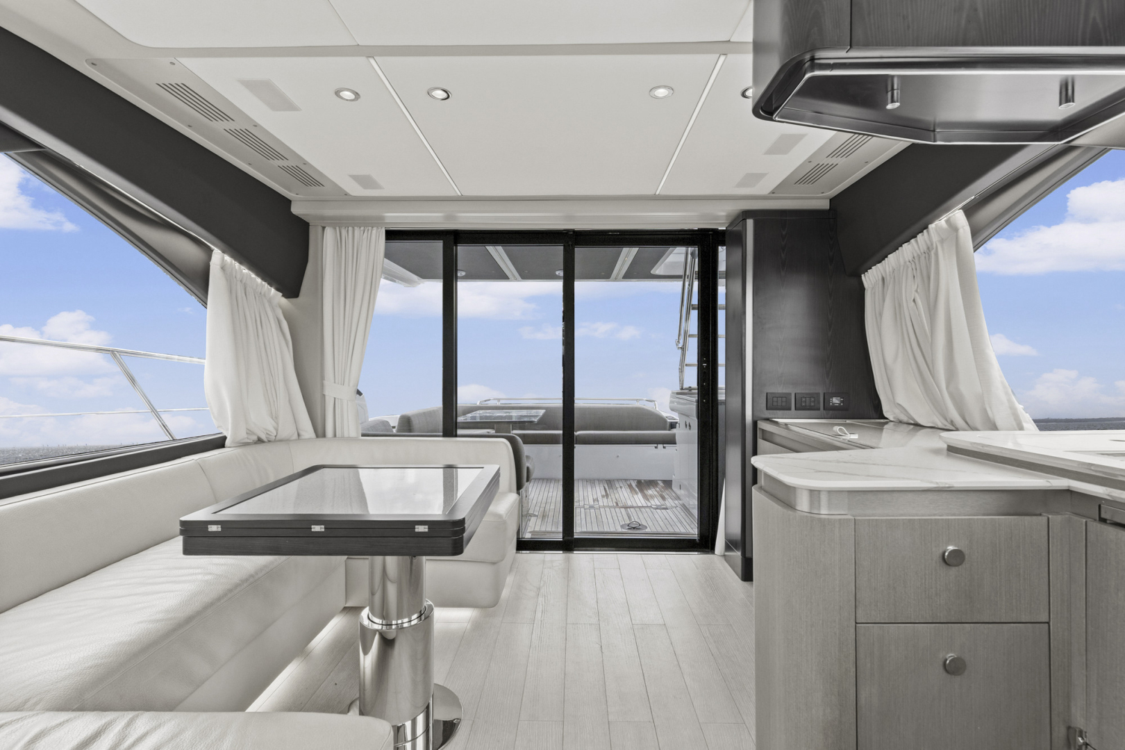 2020 Azimut S6 Sportfly - Image 32