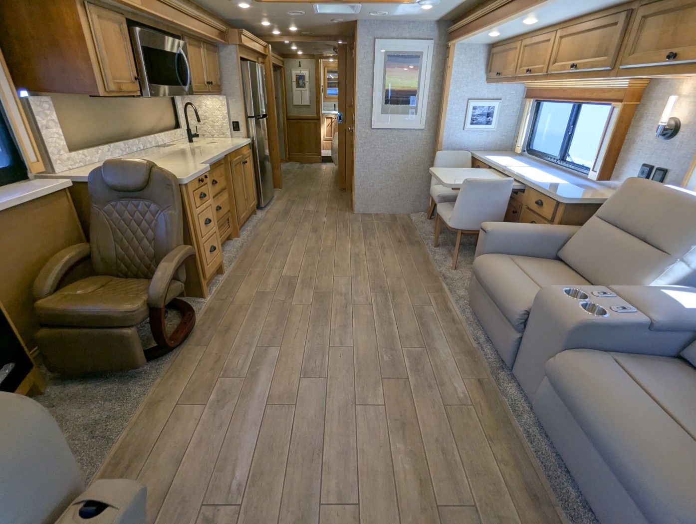 2023 Tiffin Allegro Red 360 37 BA - Image 11