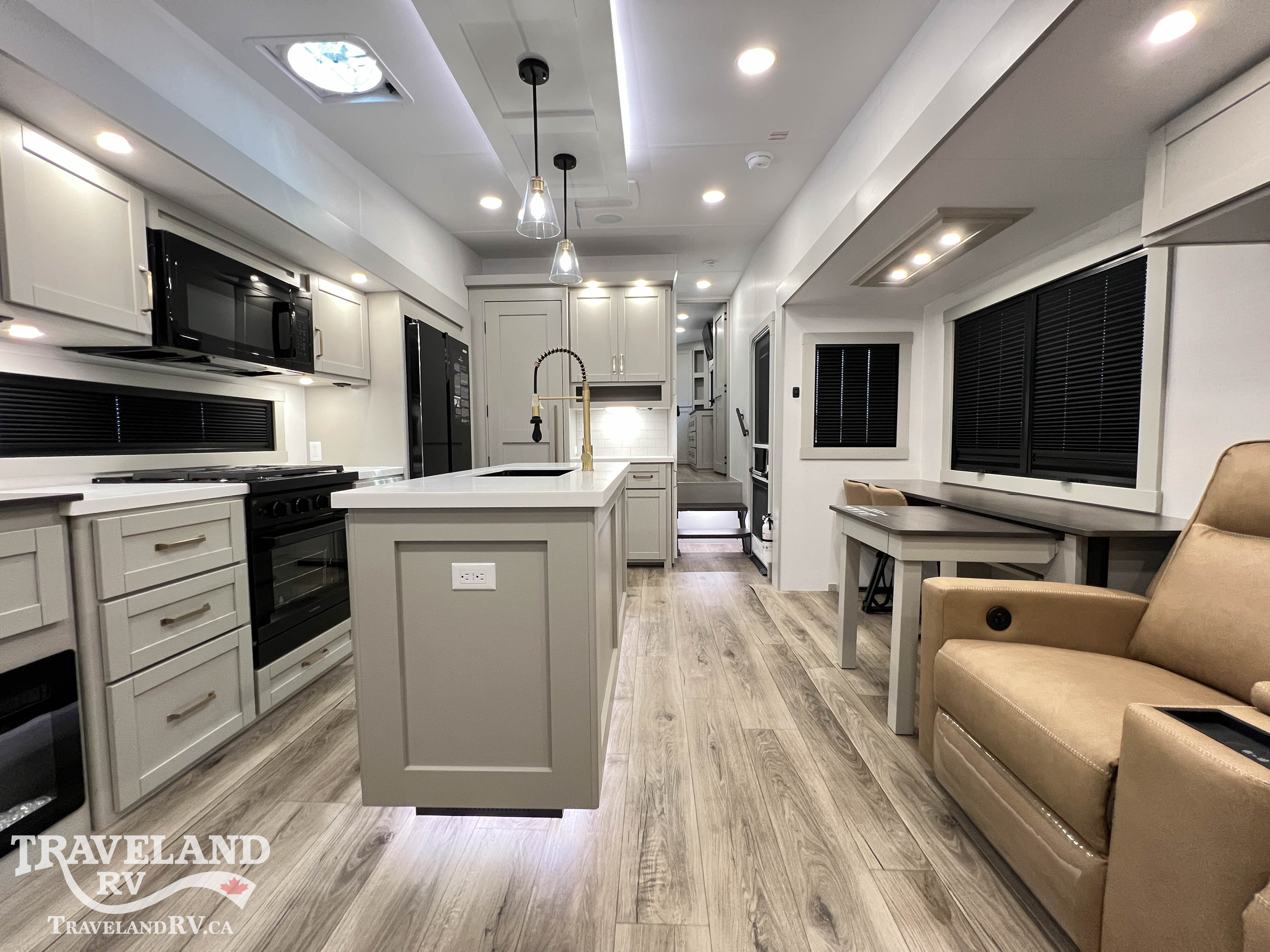 2027 Brinkley RV Model Z 3100 - Image 4