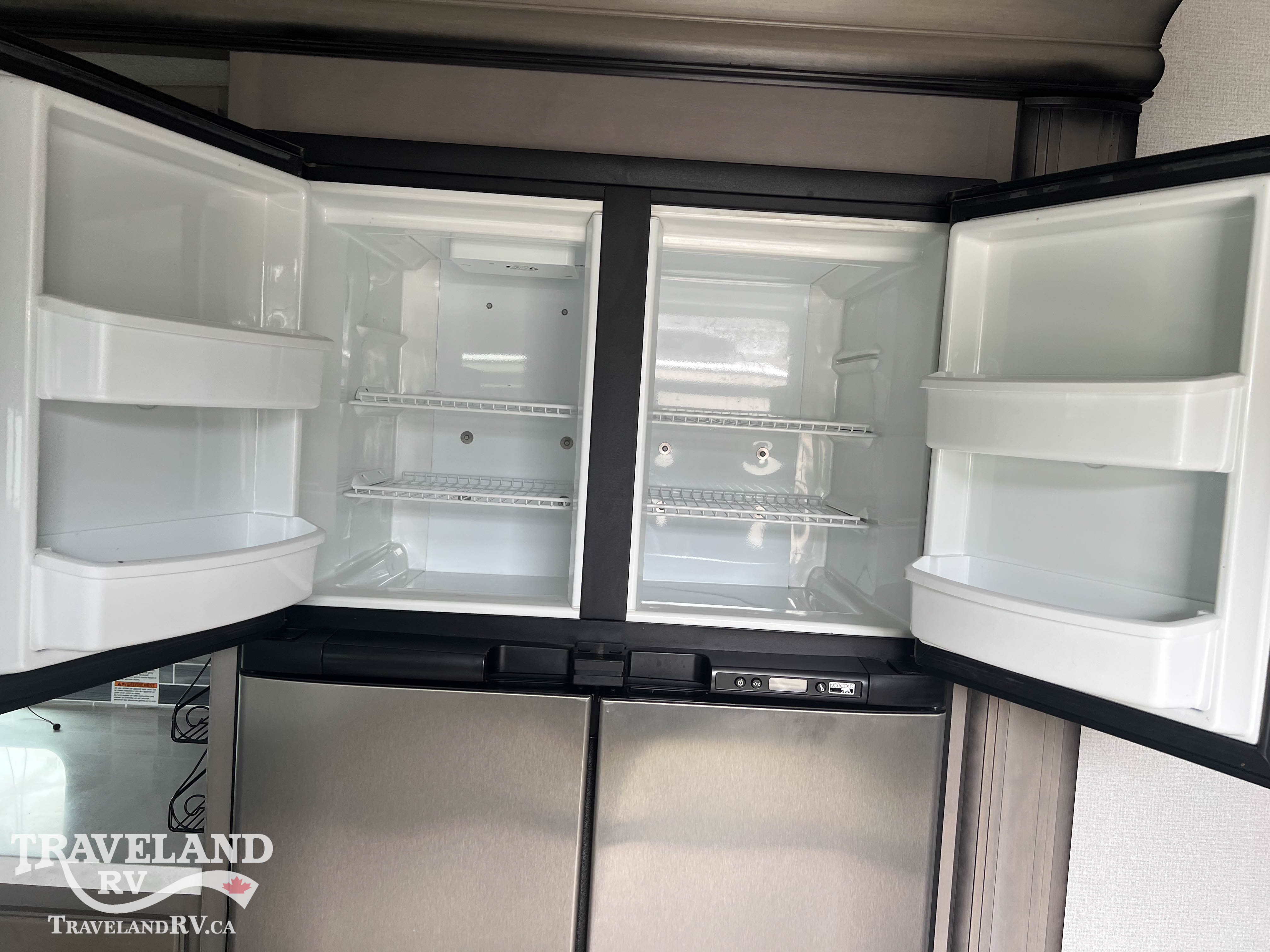 2021 Keystone Montana 3780RL - Image 20