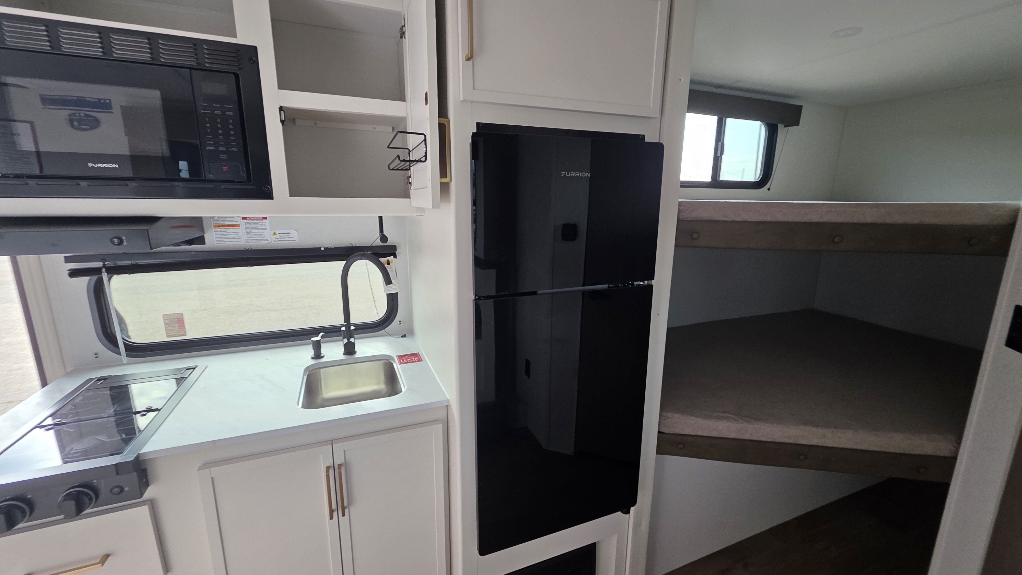 2027 GRAND DESIGN TRANSCEND 161DB - Image 13