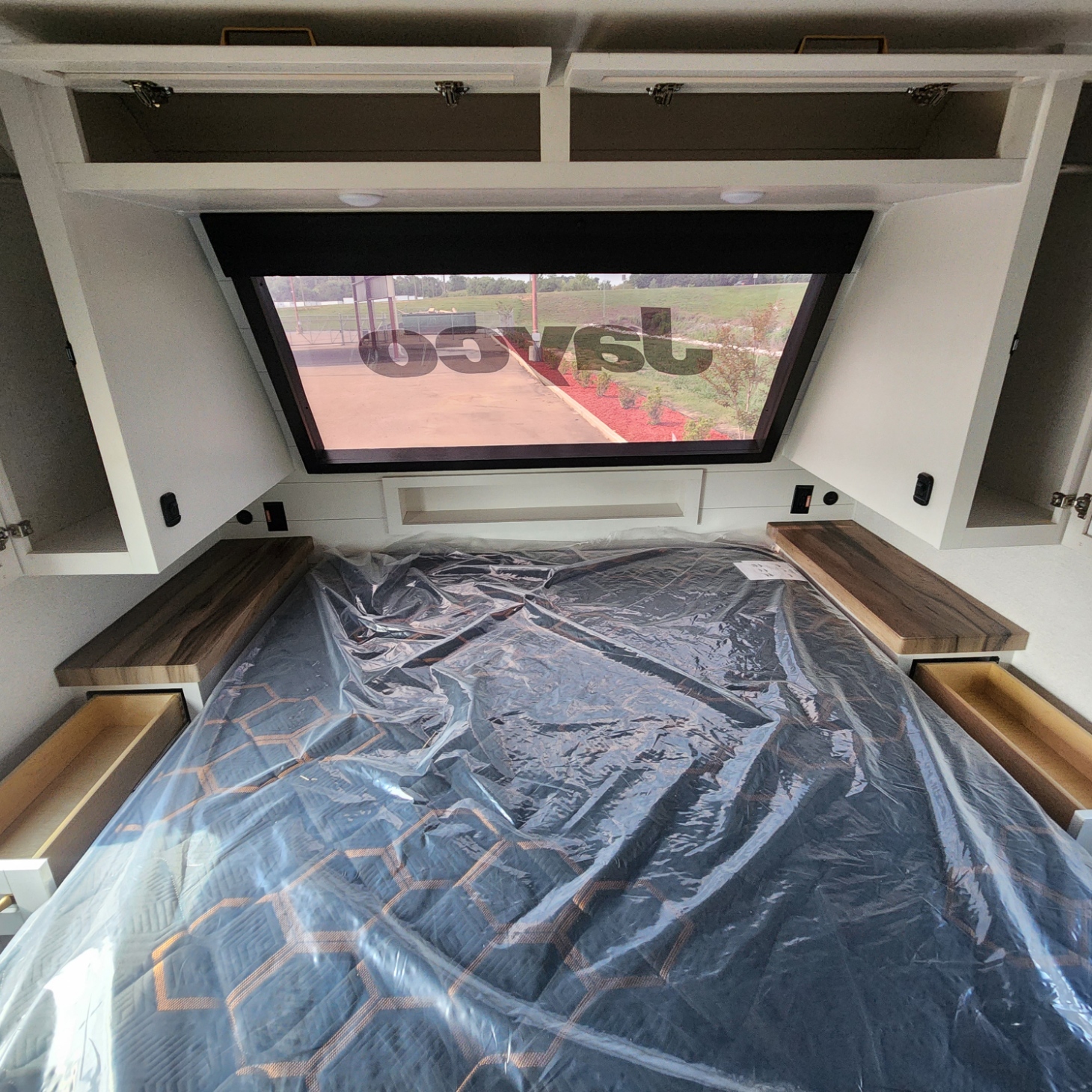 2027 JAYCO EAGLE 312BHOK - Image 33