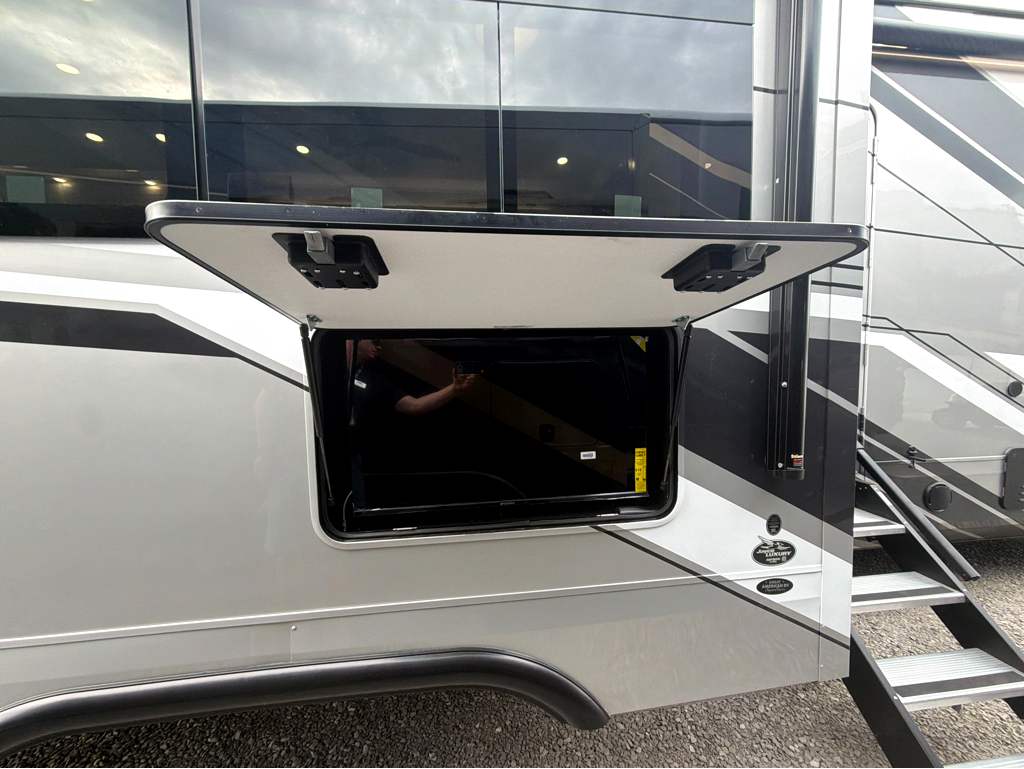 2027 JAYCO PINNACLE 38FBRK - Image 10