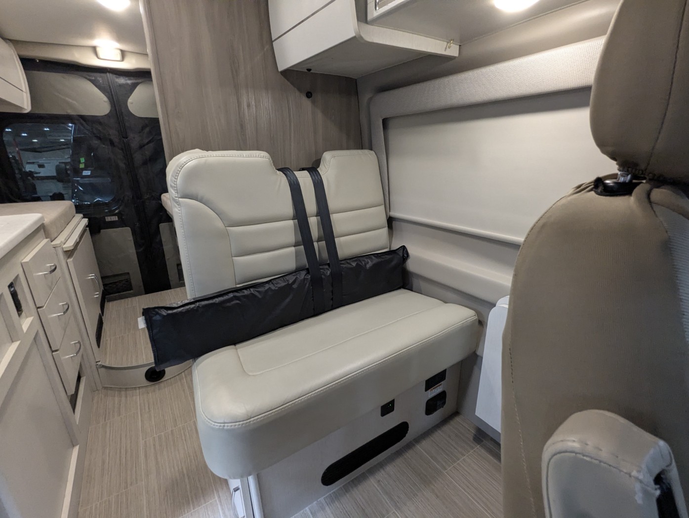 2023 Thor Motor Coach Rize 18A - Image 20