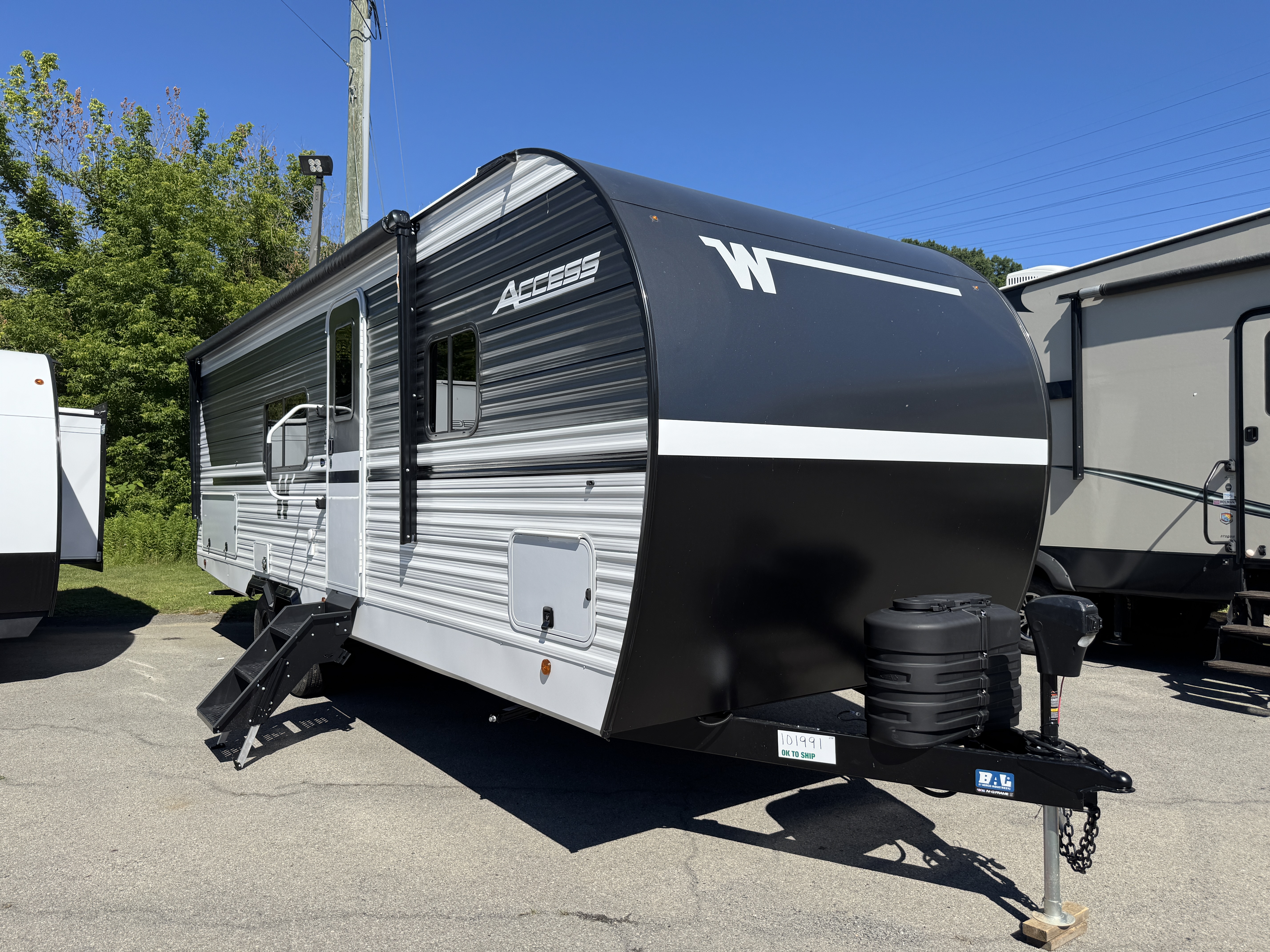 2027 Winnebago Access 25b