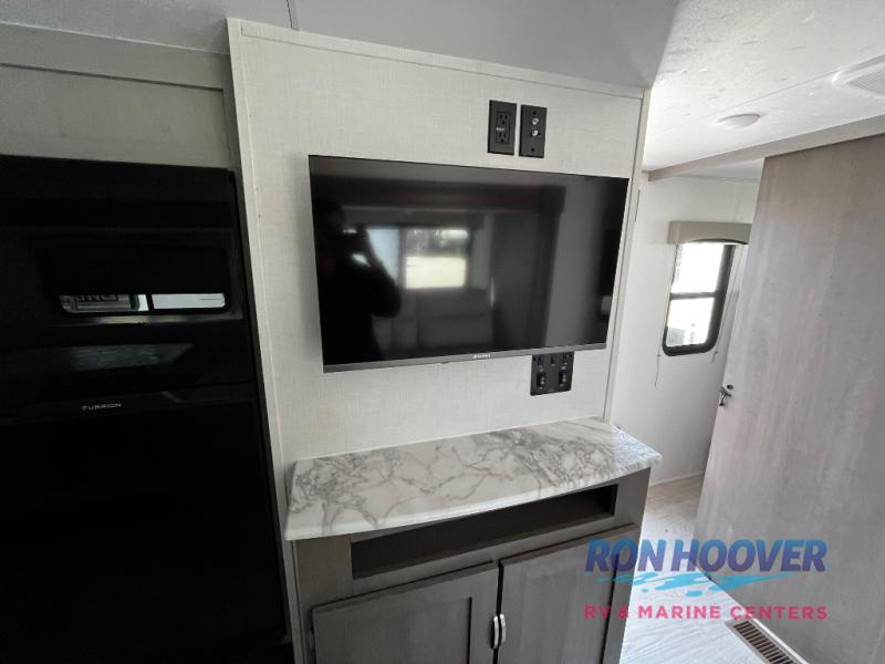 2025 COACHMEN 282DORM - Image 24
