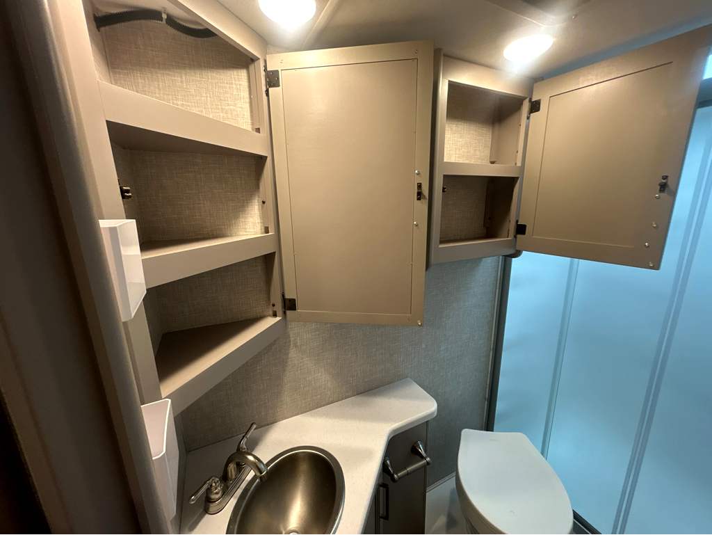2024 Thor Motor Coach QUANTUM KW29 - Image 34