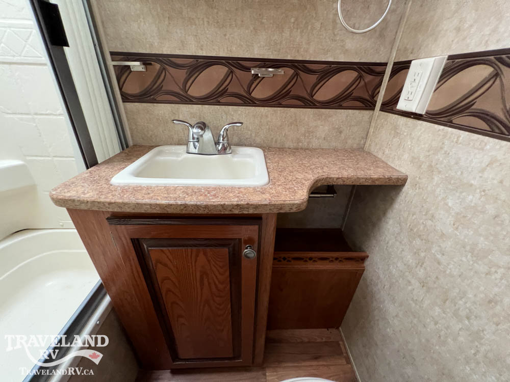 2012 FOREST RIVER SABRE 310TB0K - Image 38