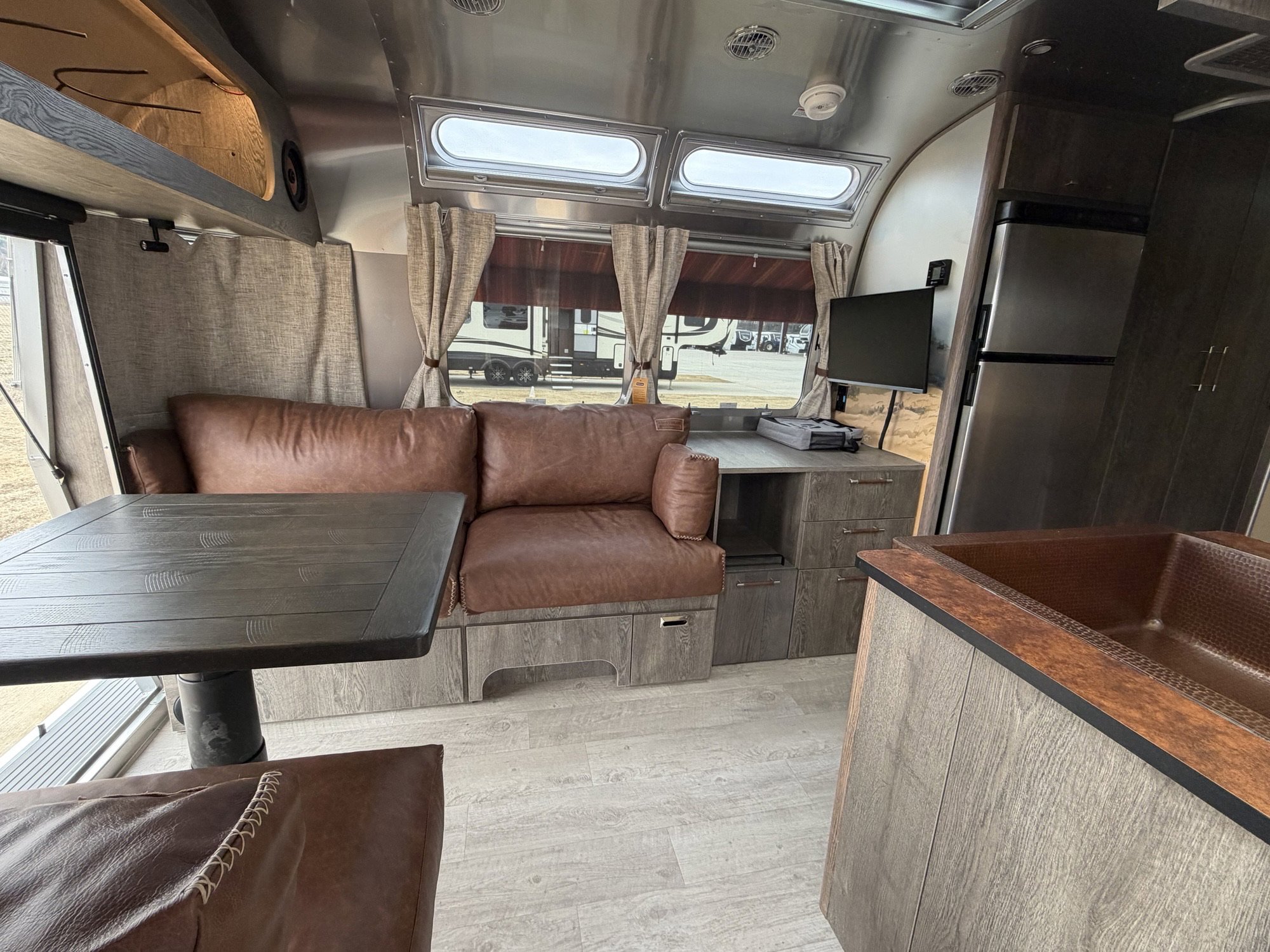 2026 AIRSTREAM STETSON + 6666 27FBQ - Image 14