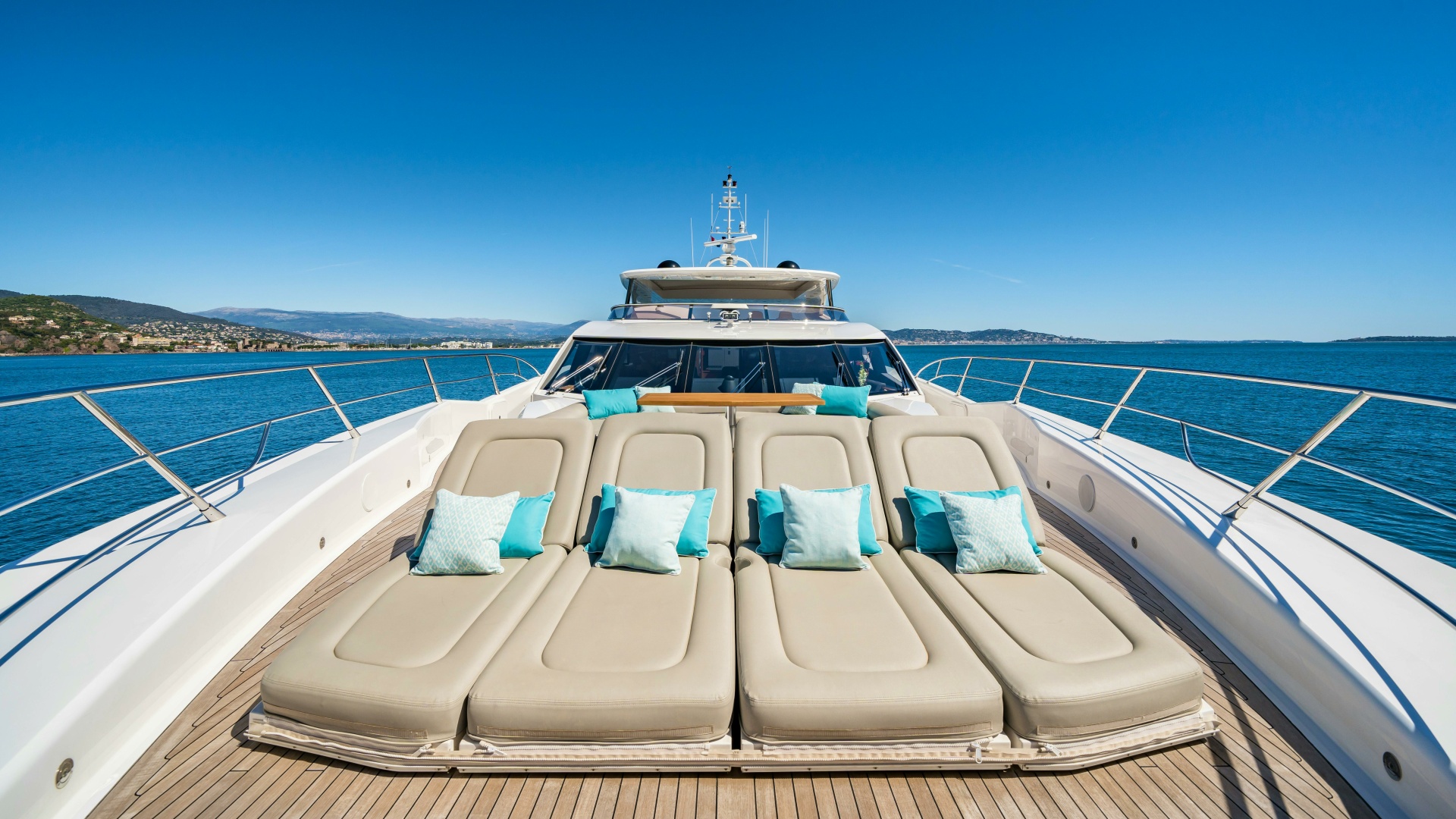 2014 Sunseeker Sunseeker 115 Sport Yacht - Image 6