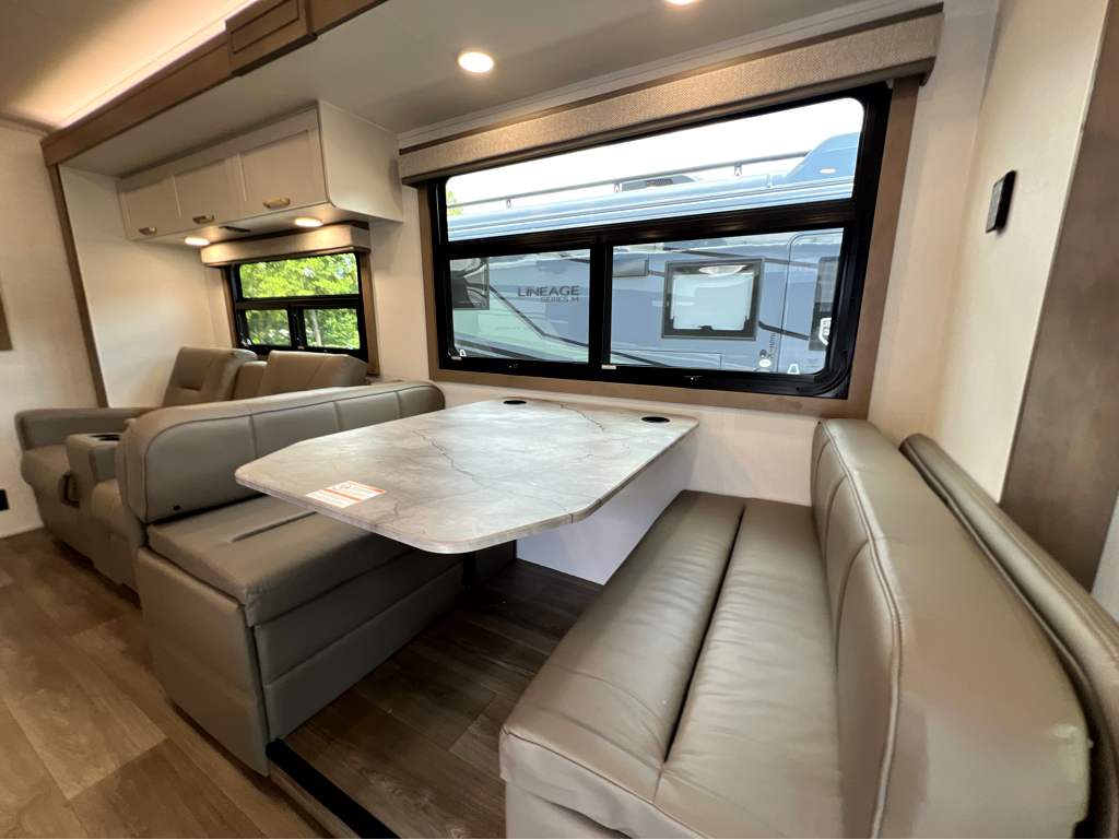 2027 JAYCO GREYHAWK 30Z - Image 6