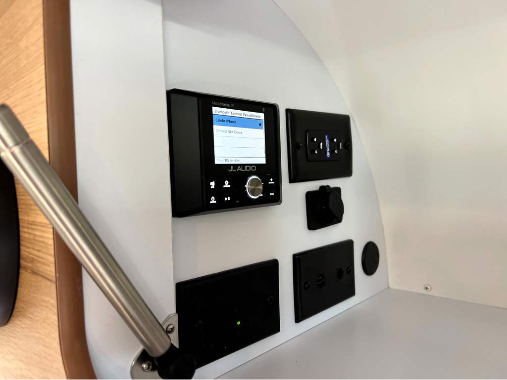 2027 AIRSTREAM TRADE WIND 27FBQ - Image 9