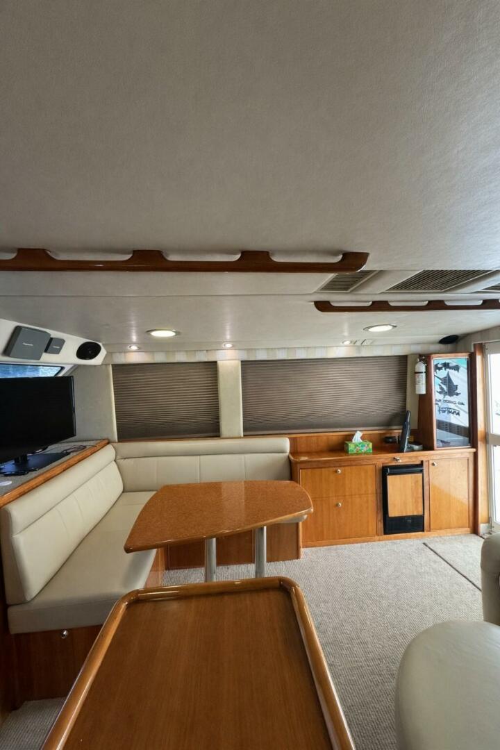 2002 Riviera 43 Flybridge - Image 5