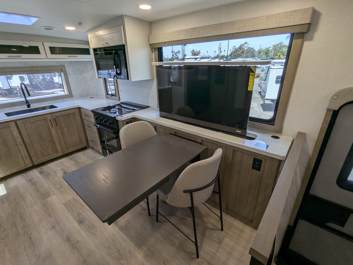 2027 Forest River Rockwood Signature 290SFK - Image 22