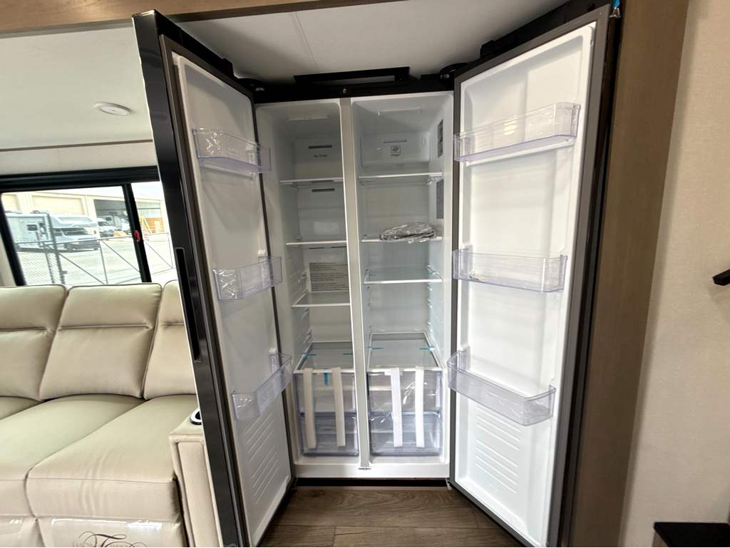 2026 ENTEGRA COACH ACCOLADE 37M - Image 24