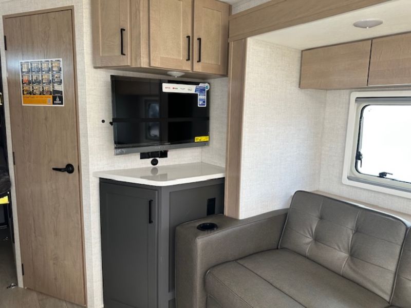 2026 Ember RV Overland Series 221MSL - Image 8
