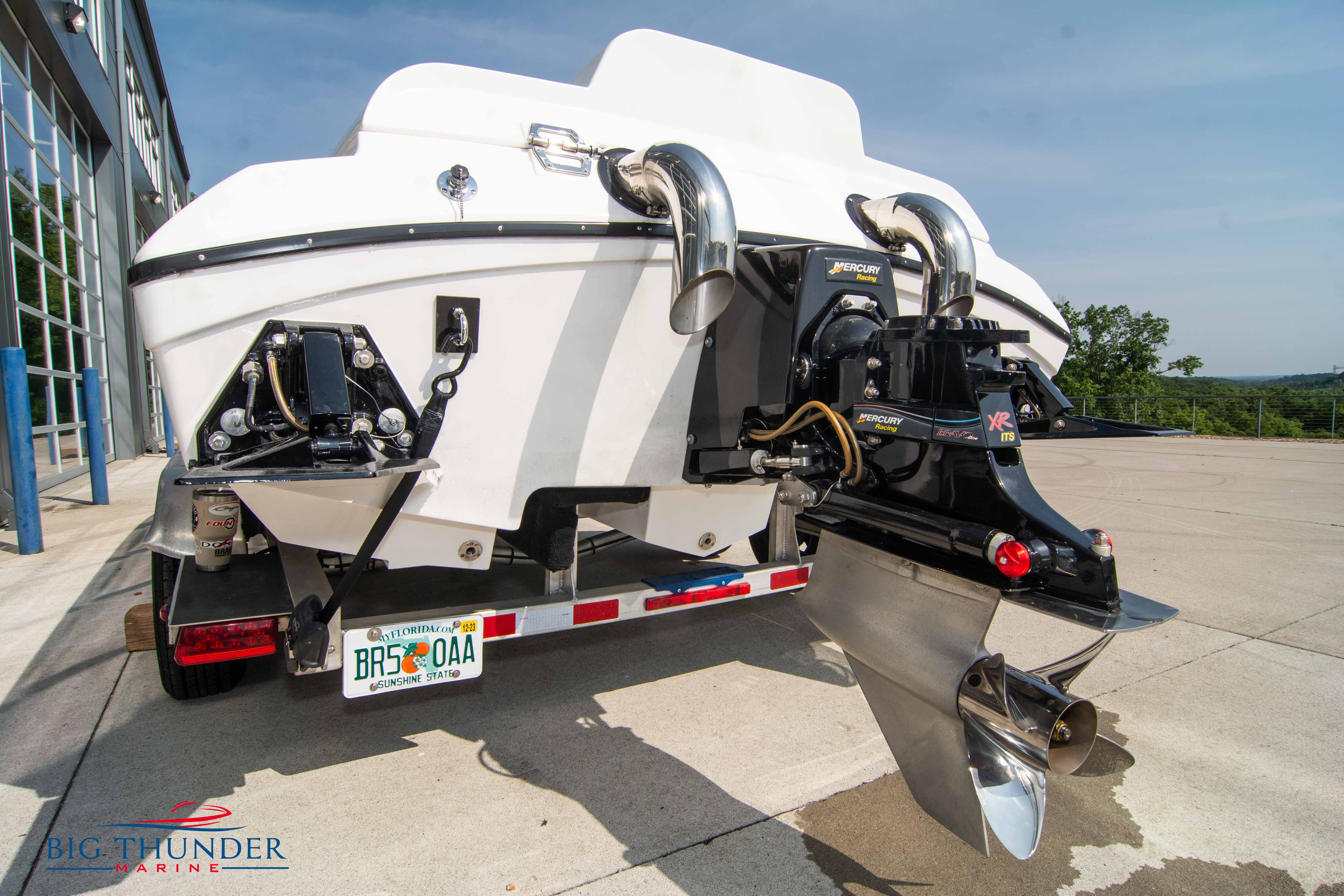 2019 Spectre Screaming Eagle 22 Talon - Image 14