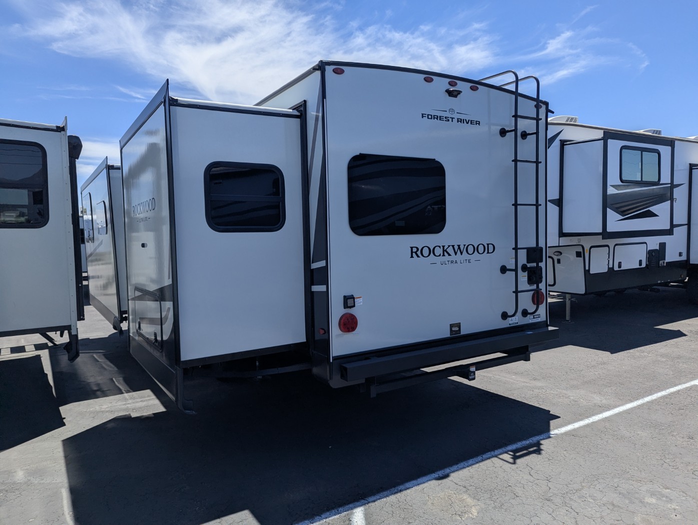 2027 Forest River Rockwood Ultra Lite 2608BS - Image 5