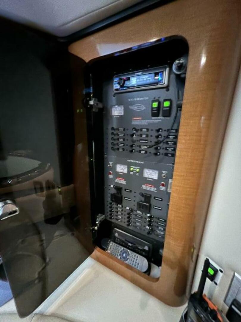 2008 Chaparral 350 Signature - Image 38