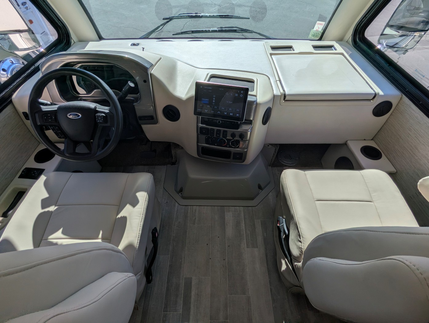 2023 Thor Motor Coach Axis 24.4 - Image 7