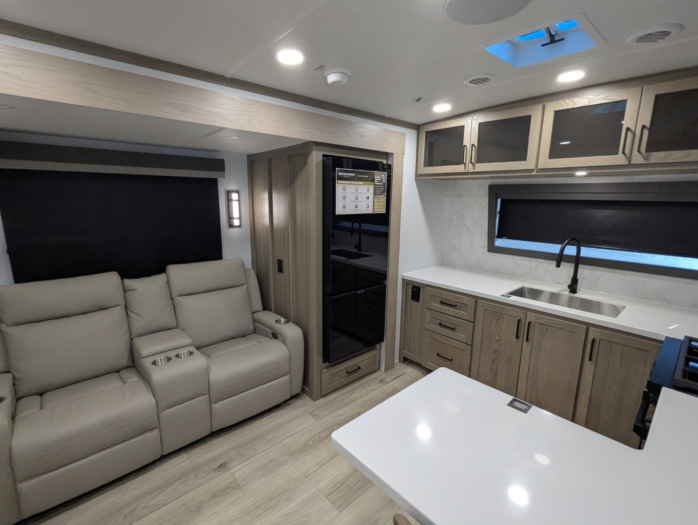 2026 Forest River Rockwood Signature 8263MBR - Image 9