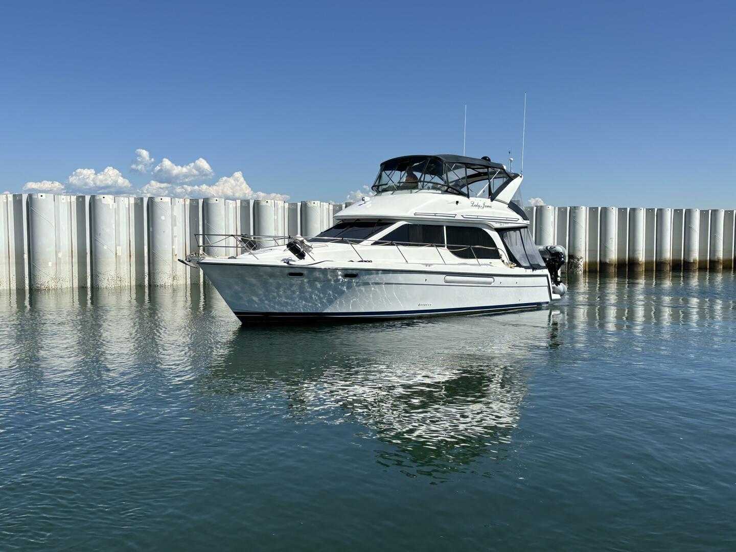 2000 Bayliner 3788 Command Bridge - Image 1