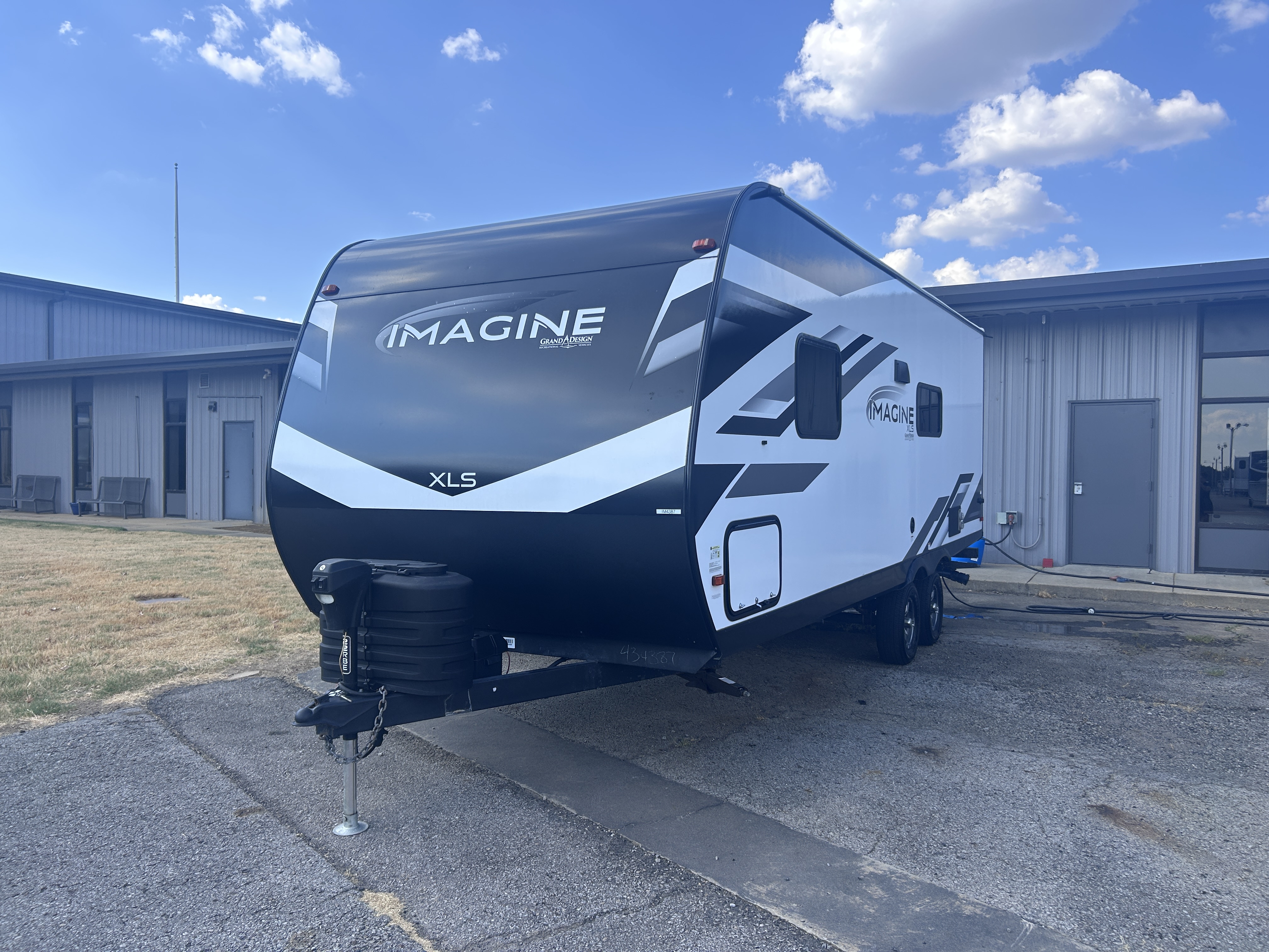 2023 Grand Design Imagine XLS 22RBE - Image 4