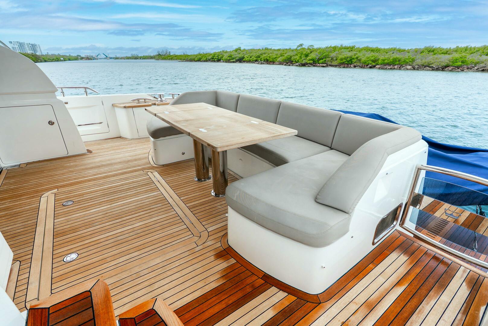 2018 Princess Yachts - Image 15