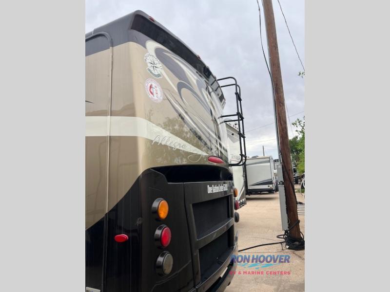 2014 TIFFIN 32BR - Image 4