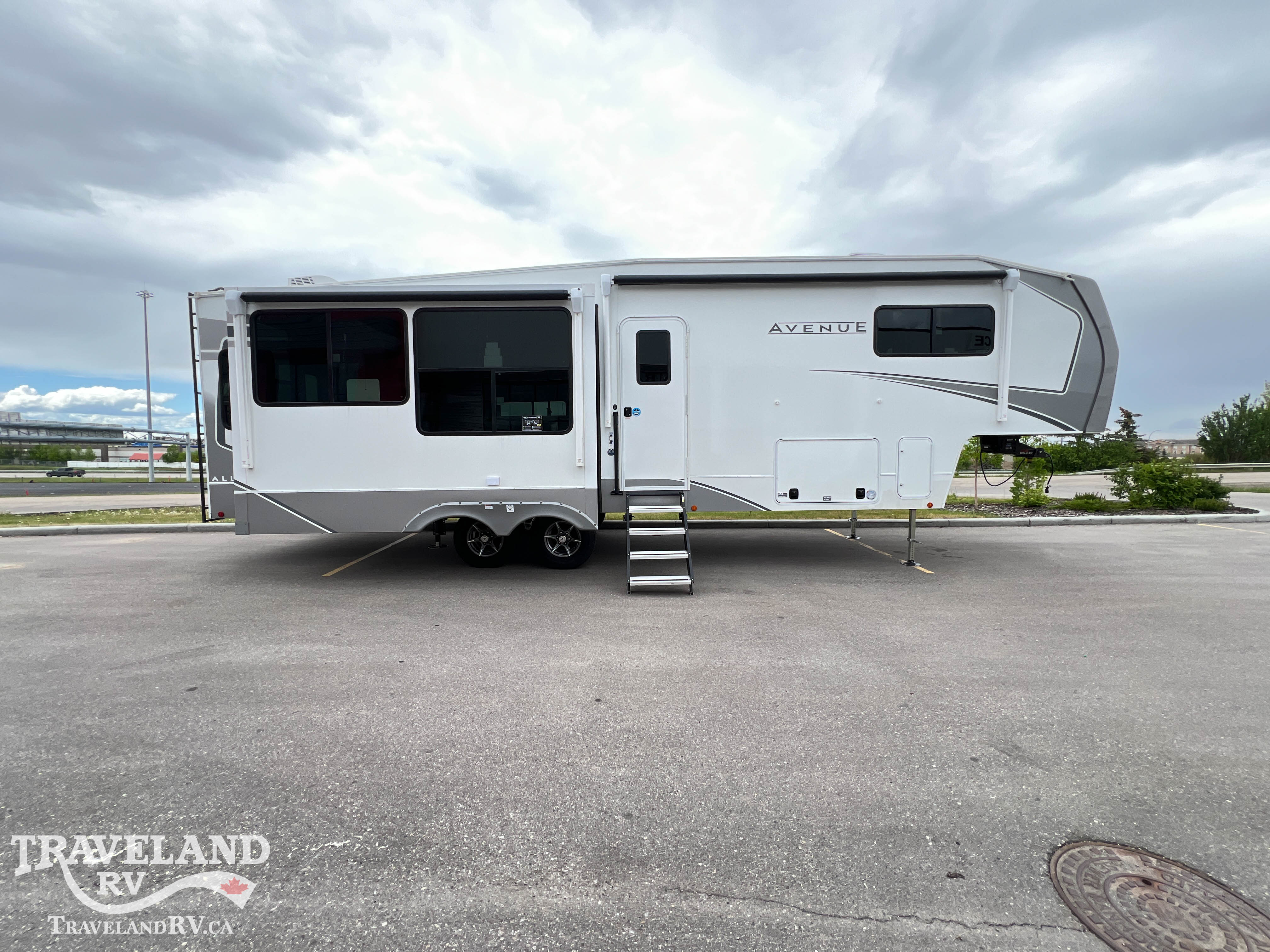 2026 Alliance RV Avenue 32RLS - Image 9