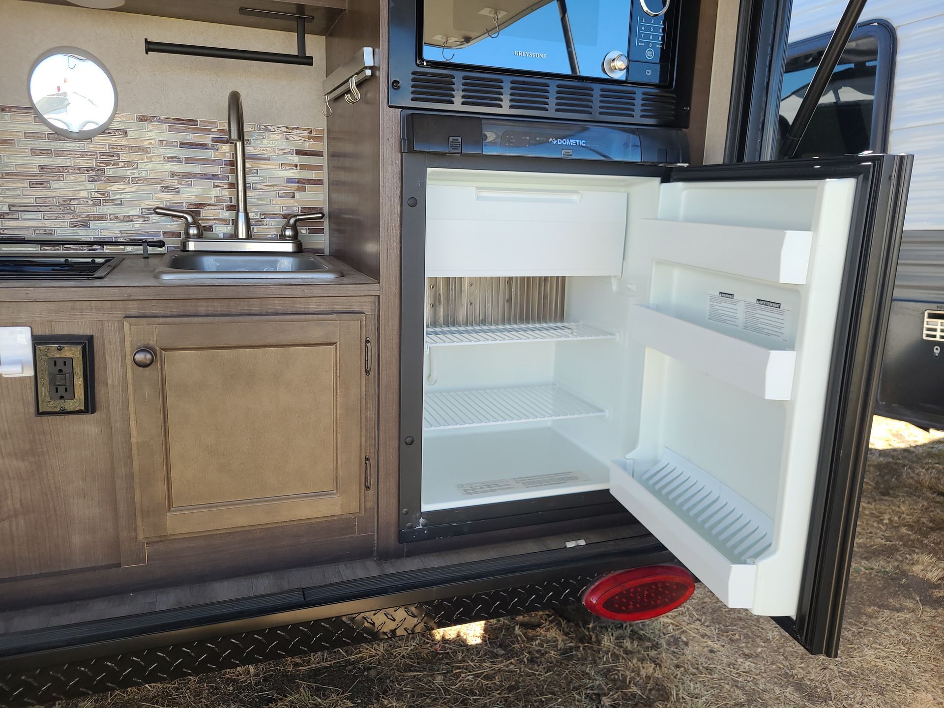 2022 Sunset Park RV Sun Ray 109 - Image 23