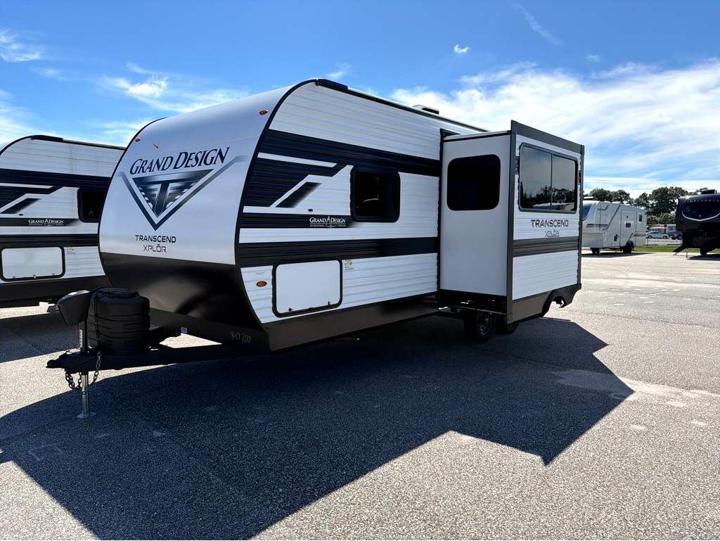 2027 GRAND DESIGN TRANSCEND 23BHX - Image 3