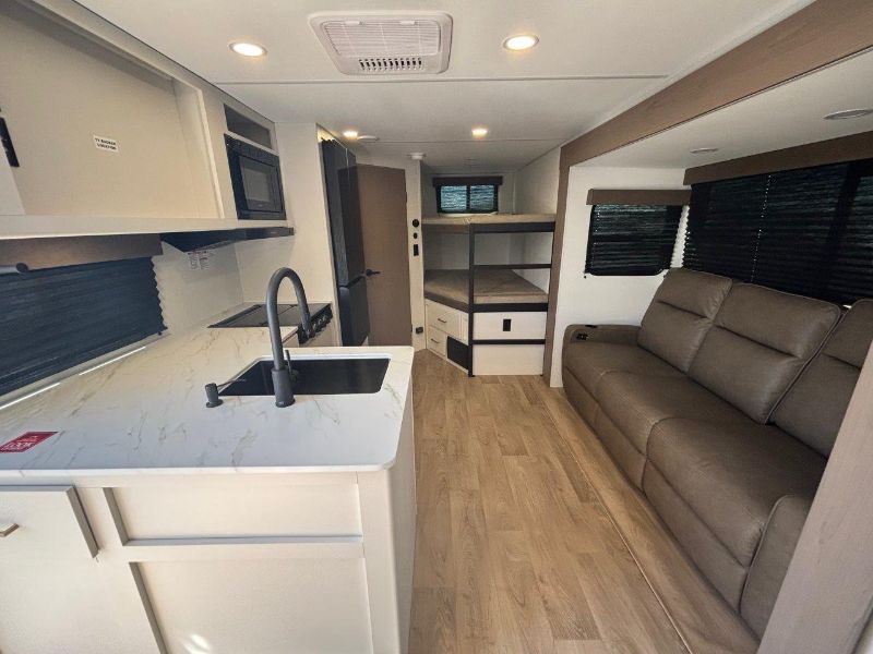 2026 Grand Design Transcend XPLOR 23BHX - Image 5