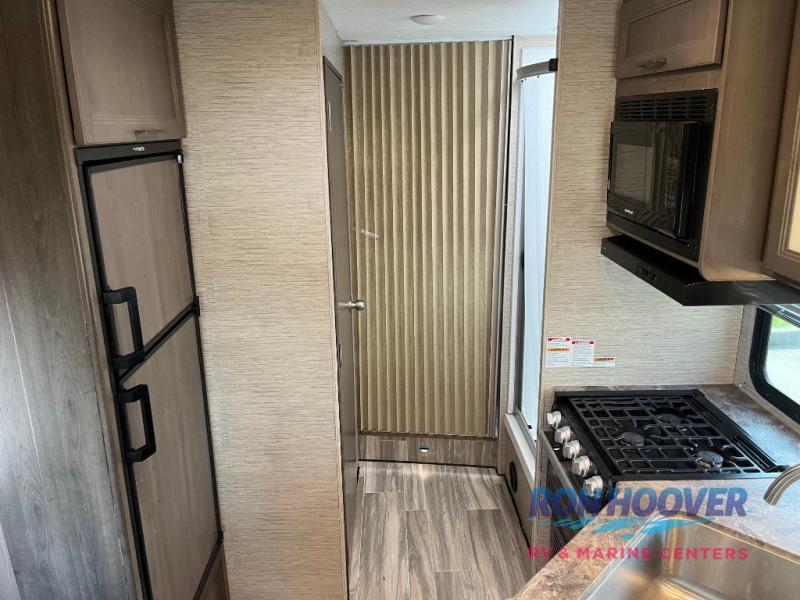 2024 THOR MOTOR COACH 28A - Image 28