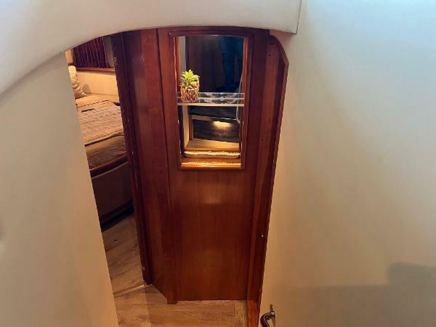 2001 Carver 450 Voyager Pilothouse - Image 64