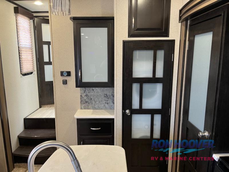2016 GRAND DESIGN 376TH - Image 32