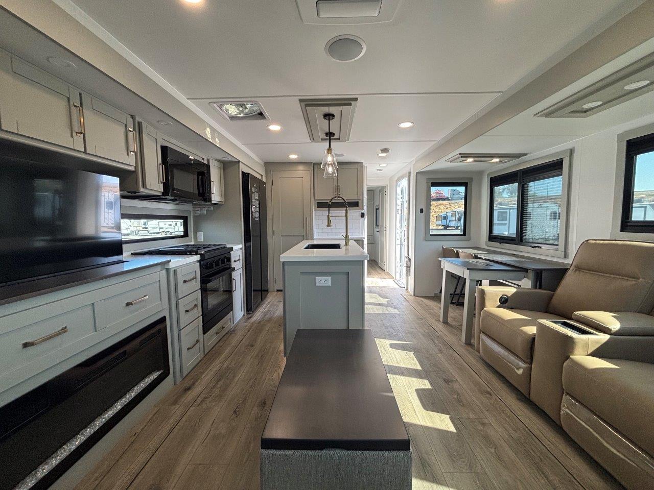2027 Brinkley RV Model Z Air 297 - Image 7