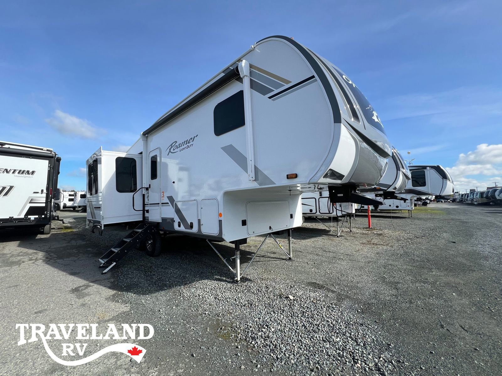 2025 Highland Ridge Roamer Light Duty 244RLS - Image 1